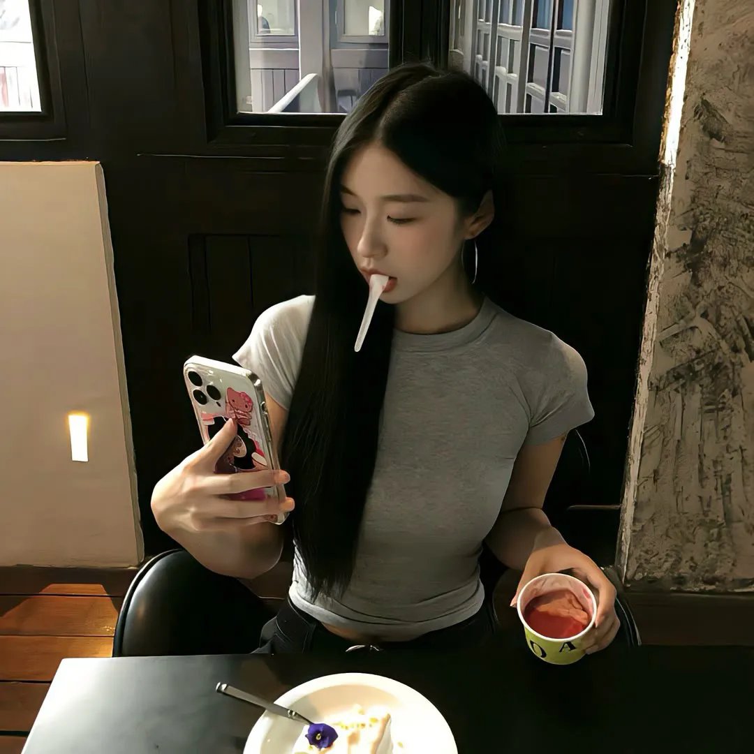 欲乱唇迷